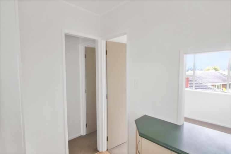 Photo of property in 4 Heaphy Street, Blockhouse Bay, Auckland, 0600