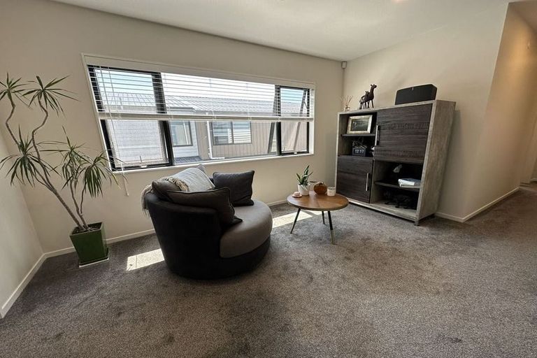 Photo of property in 3 Roa Avenue, Hobsonville, Auckland, 0616