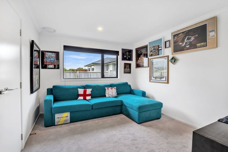 Photo of property in 42 Silicon Way, Fitzherbert, Palmerston North, 4410