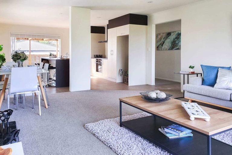 Photo of property in 6 Birdwood Road, Pukekohe, 2120