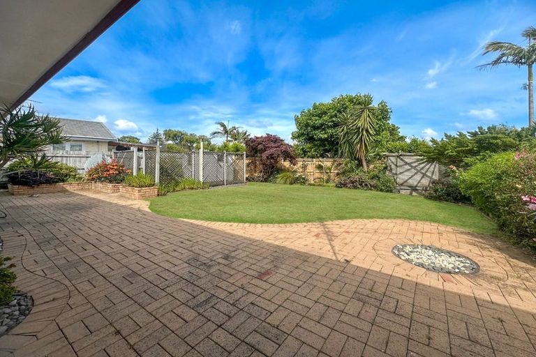 Photo of property in 6 Davita Place, Farm Cove, Auckland, 2012