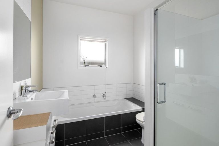 Photo of property in 10 Coprosma Close, Papamoa Beach, Papamoa, 3118