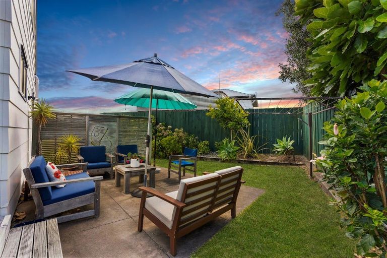 Photo of property in 114b Given Avenue, Whangamata, 3620