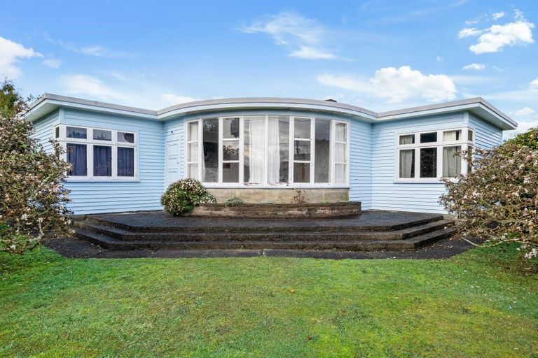 Photo of property in 4 Milton Street, Stokes Valley, Lower Hutt, 5019