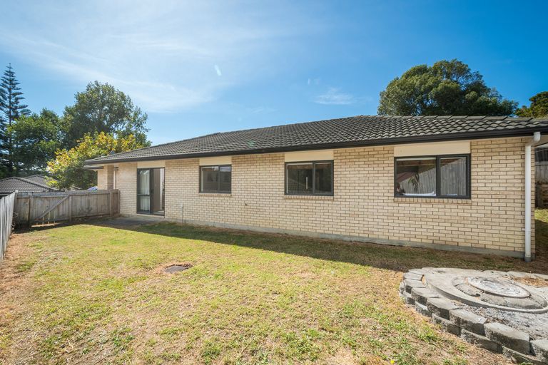 Photo of property in 57b Sabulite Road, Kelston, Auckland, 0602