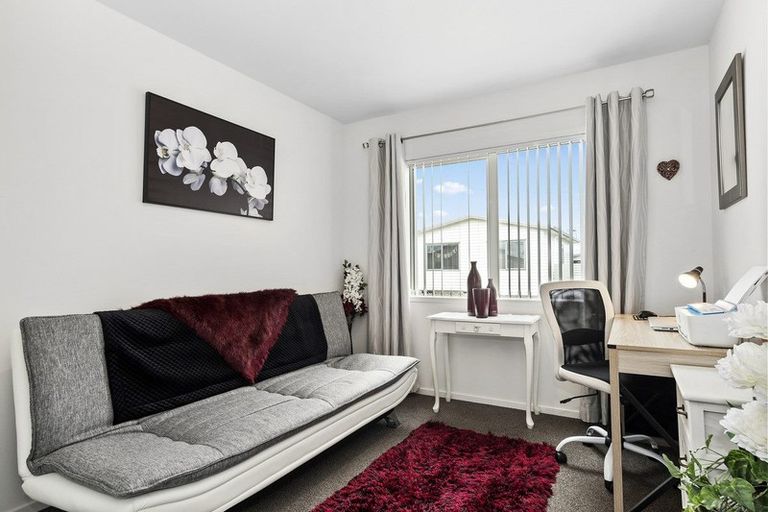 Photo of property in 11 Kamahi Crescent, Papamoa Beach, Papamoa, 3118