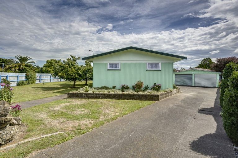 Photo of property in 178 Flaxmere Avenue, Flaxmere, Hastings, 4120