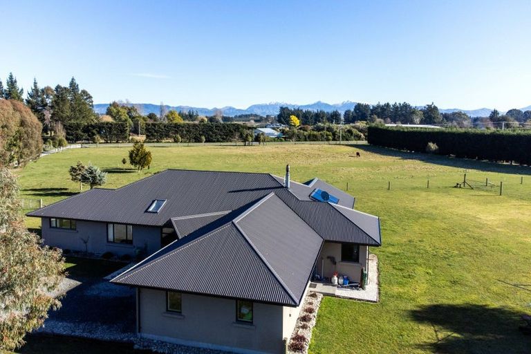 Photo of property in 16 Oak Street, Orari, Geraldine, 7992