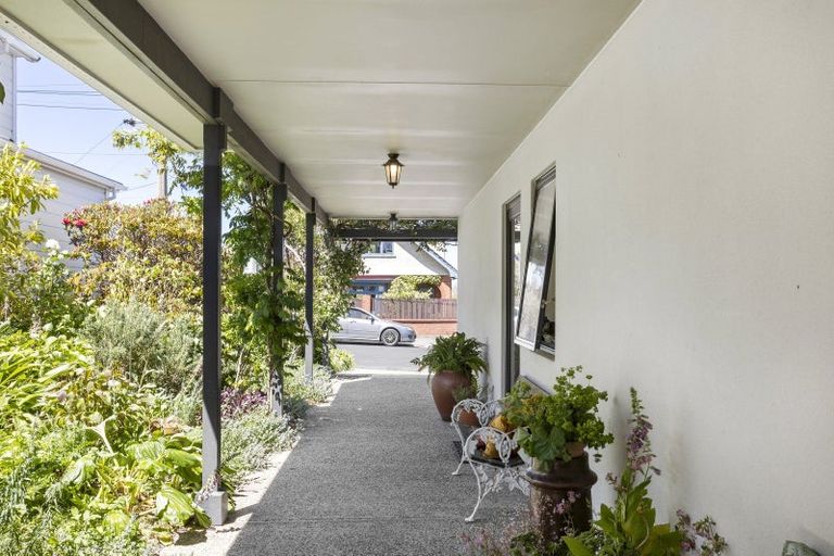 Photo of property in 6 Bruce Street, Roslyn, Dunedin, 9011