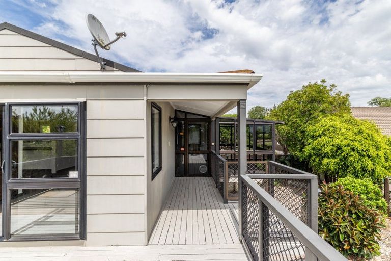 Photo of property in 21 Tauroa Road, Havelock North, 4130
