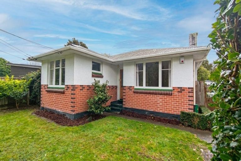 Photo of property in 12 Cruickshank Road, Clouston Park, Upper Hutt, 5018