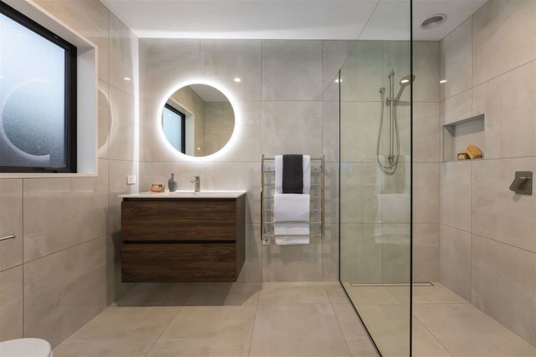 Photo of property in 3 Picadilly Avenue, Casebrook, Christchurch, 8051