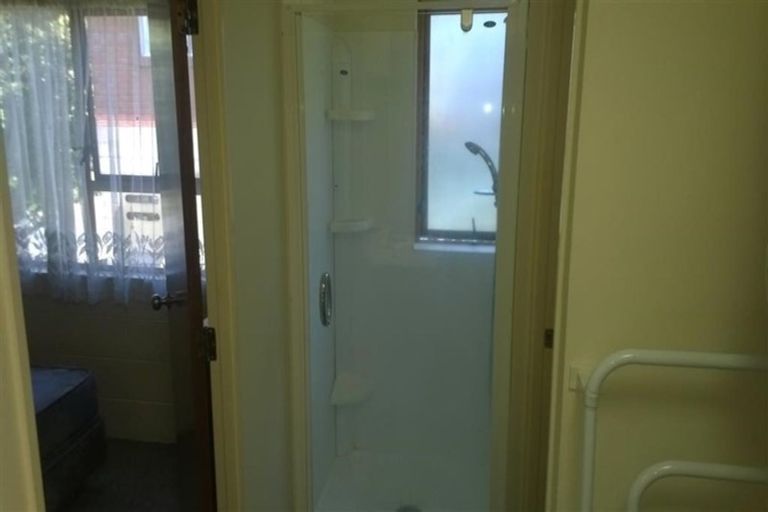 Photo of property in 2 Don Croot Street, Morningside, Auckland, 1021