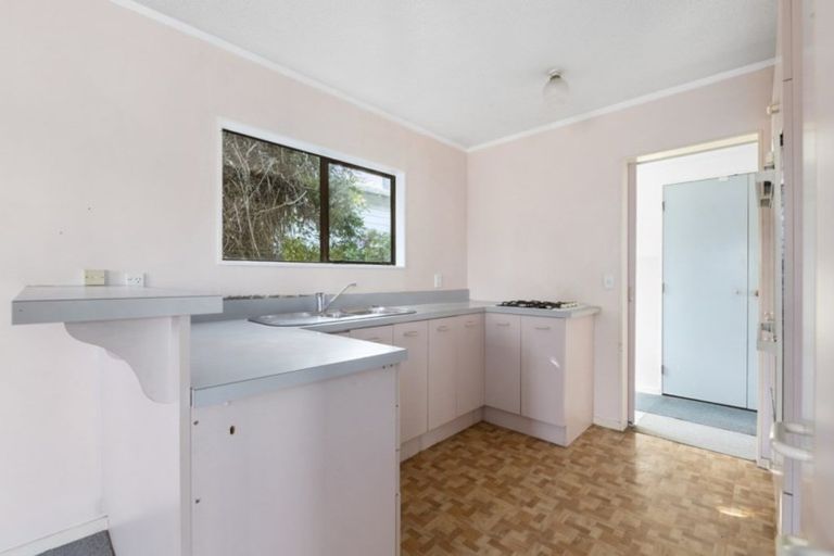 Photo of property in 20 Elizabeth Street, Moera, Lower Hutt, 5010