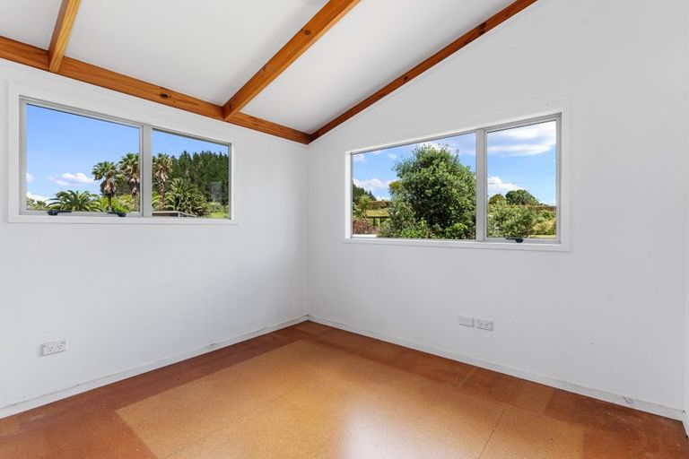 Photo of property in 280 Marsden Point Road, Ruakaka, 0116