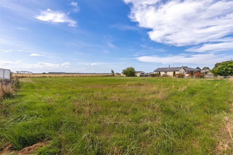 Photo of property in 443 Kainga Road, Brooklands, Christchurch, 8083