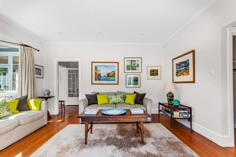 Photo of property in 43 Colombo Street, Cashmere, Christchurch, 8022