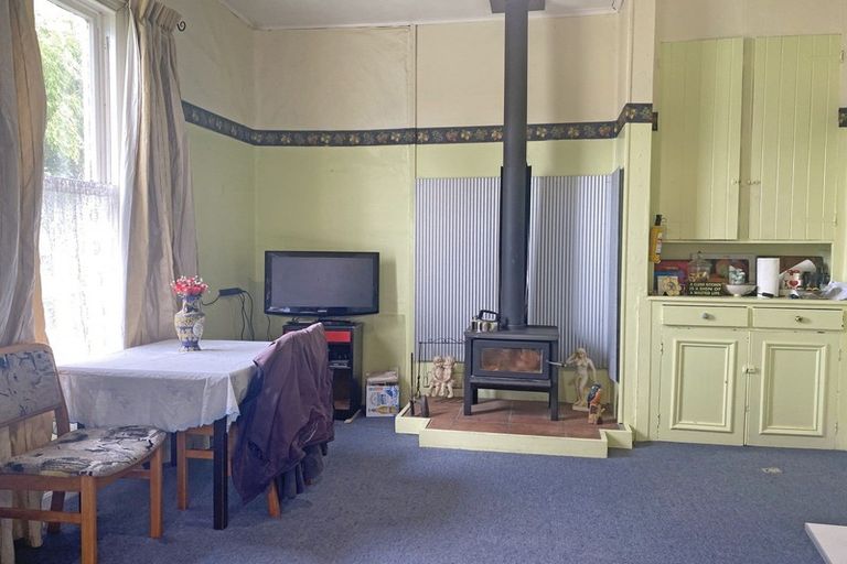 Photo of property in 11 May Street, Waiwera South, Clinton, 9584