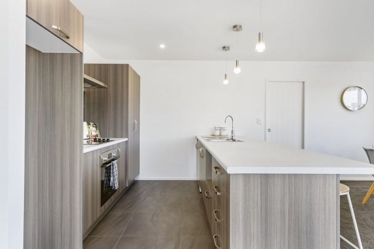 Photo of property in 7 Sam Heywood Place, Pyes Pa, Tauranga, 3112