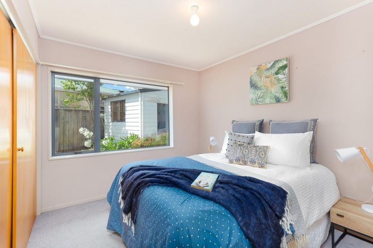 Photo of property in 6 Coleridge Place, Stoke, Nelson, 7011