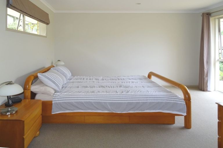 Photo of property in 2 Commodore Court, Gulf Harbour, Whangaparaoa, 0930