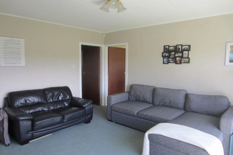 Photo of property in 9/10 Petherick Crescent, Johnsonville, Wellington, 6037