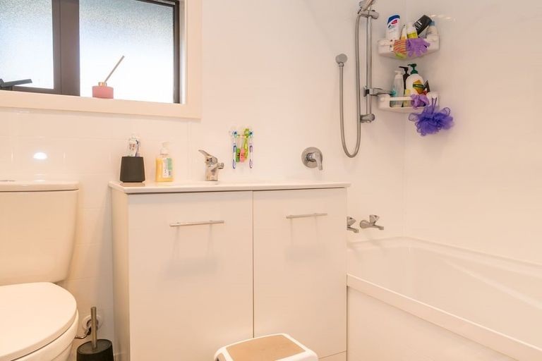 Photo of property in 485 Kaikorai Valley Road, Bradford, Dunedin, 9011