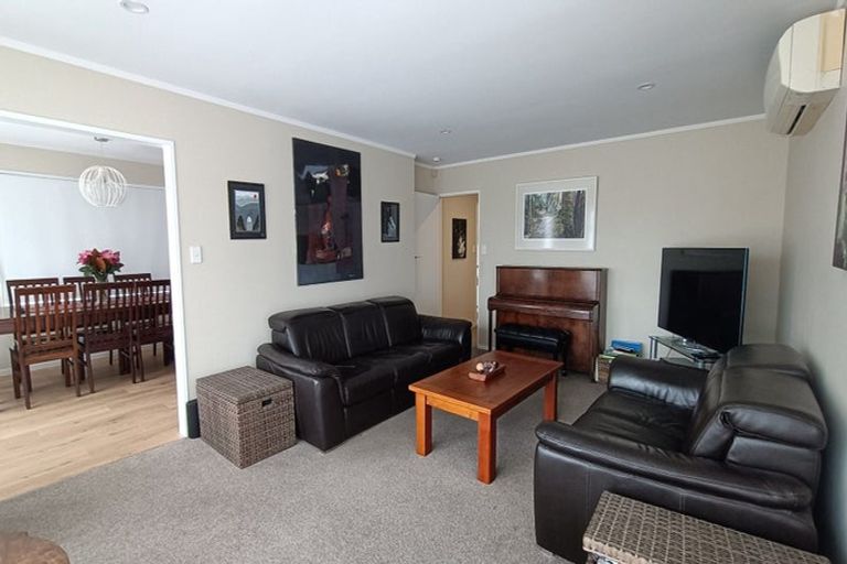 Photo of property in 12 Bosun Terrace, Whitby, Porirua, 5024