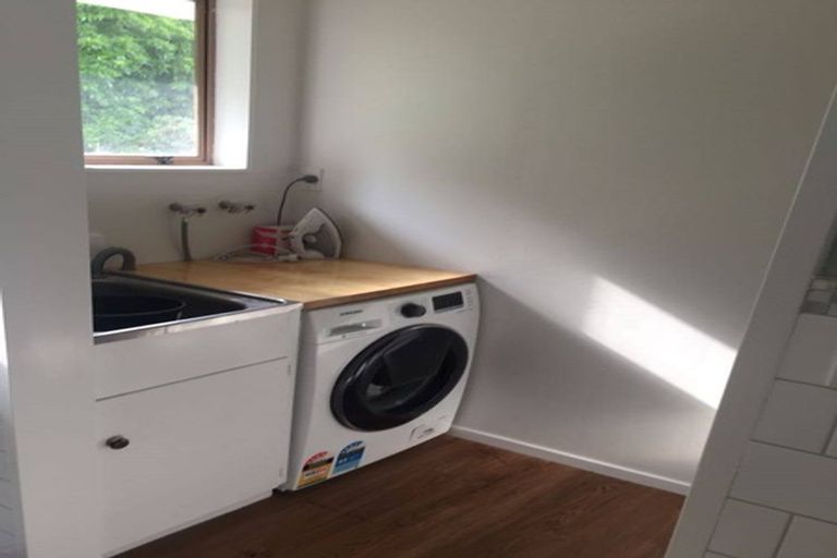 Photo of property in 2/13 Upper Bourke Street, Kilbirnie, Wellington, 6022