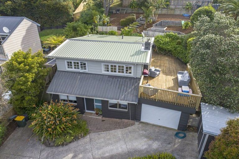 Photo of property in 6 Maori Hut Road, Red Beach, 0932