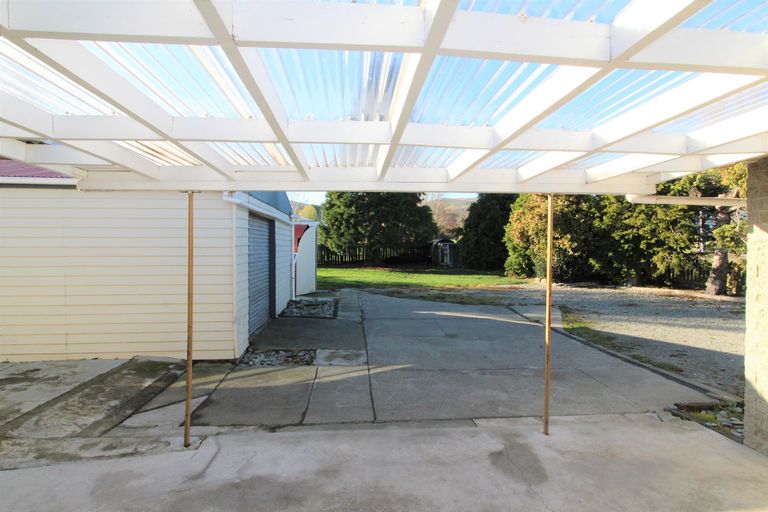 Photo of property in 7 Meadow Street, Lumsden, 9730