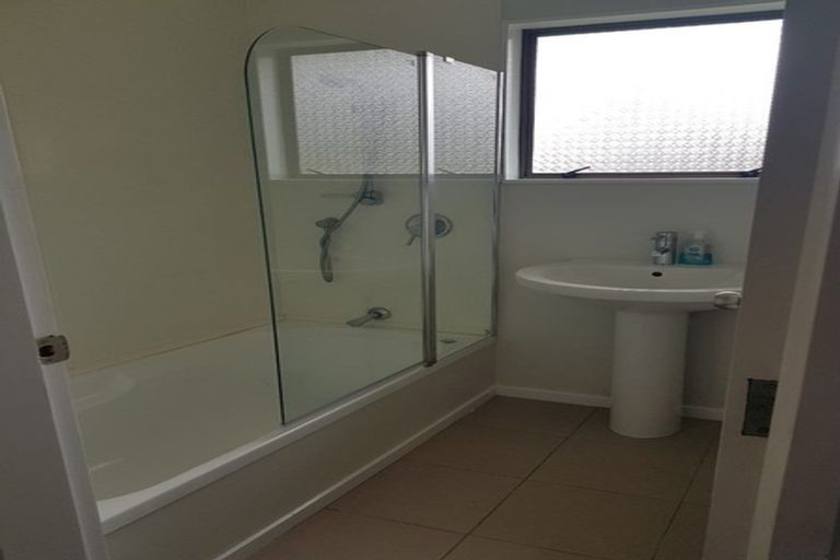 Photo of property in 7 Whitechapel Grove, Stokes Valley, Lower Hutt, 5019