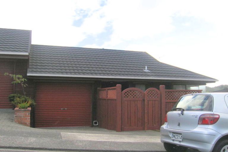 Photo of property in 38 Woodhouse Avenue, Karori, Wellington, 6012