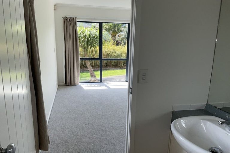 Photo of property in 1 Aviara Court, Northpark, Auckland, 2013
