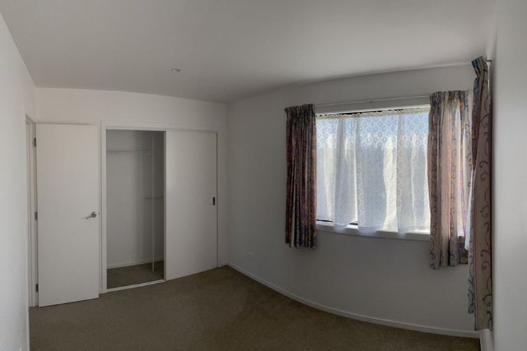 Photo of property in 3157 Great North Road, New Lynn, Auckland, 0600
