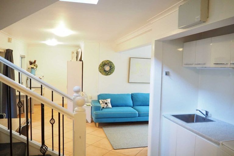 Photo of property in 9 Langley Place, Raglan, 3225