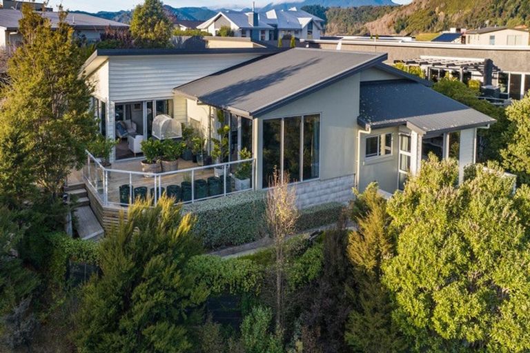 Photo of property in 6 Istana Place, Britannia Heights, Nelson, 7010