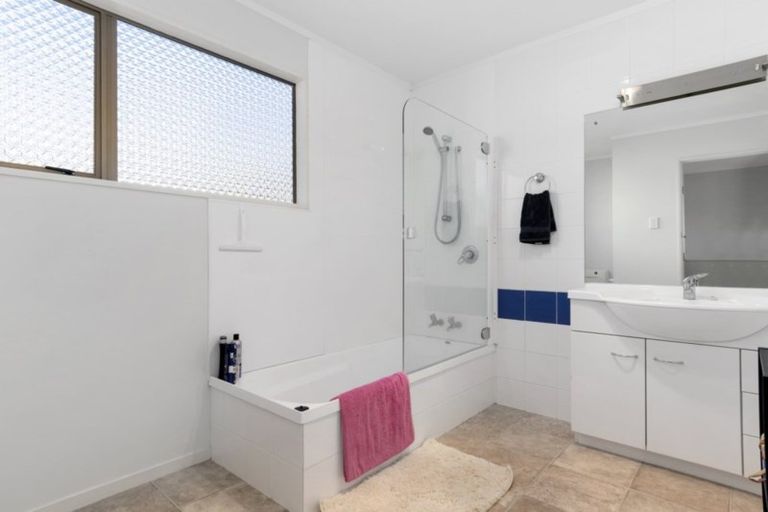 Photo of property in 34 Waikite Road, Welcome Bay, Tauranga, 3112