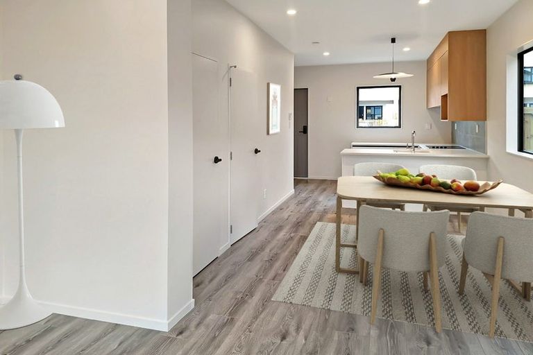 Photo of property in 17 Tokarewa Close, Mount Wellington, Auckland, 1062