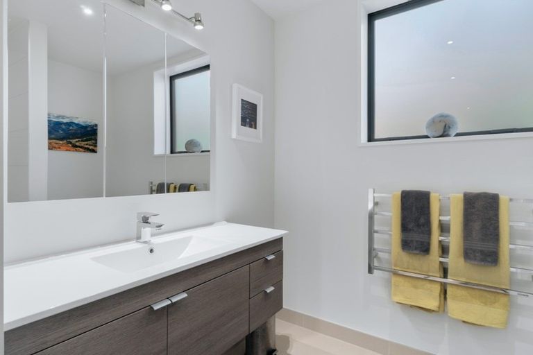 Photo of property in 7 Mckellar Drive, Jacks Point, Queenstown, 9371