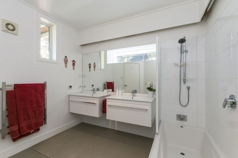 Photo of property in 21 Kabul Street, Khandallah, Wellington, 6035