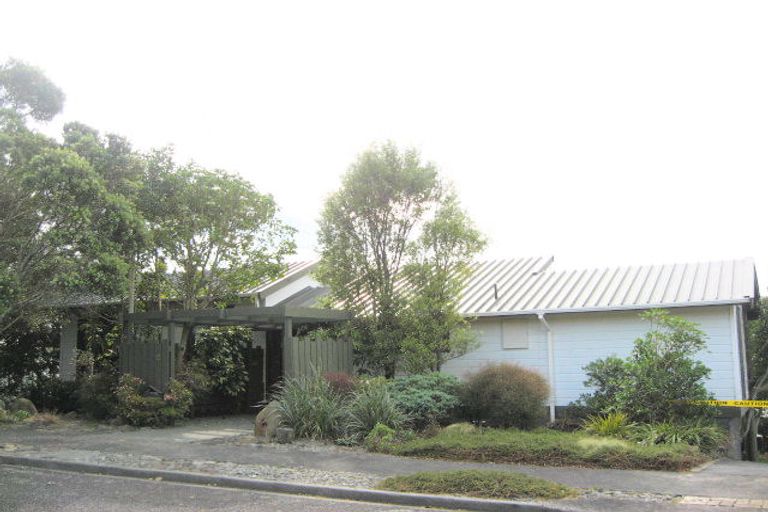 Photo of property in 12 Cabot Place, Frankleigh Park, New Plymouth, 4310