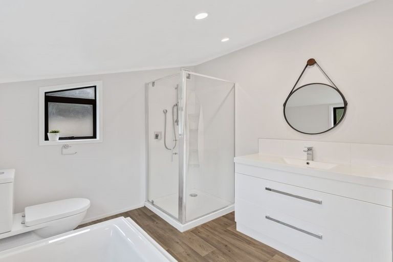 Photo of property in 21 Homewood Place, Chatswood, Auckland, 0626