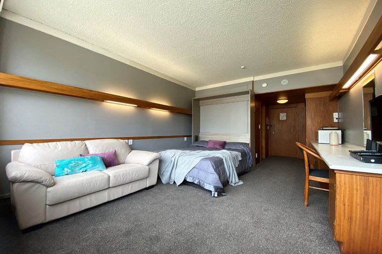 Photo of property in Sharella Living, 20 Glenmore Street, Thorndon, Wellington, 6011