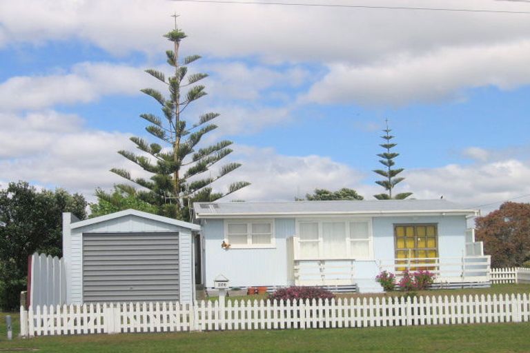 Photo of property in 276 Seaforth Road, Waihi Beach, 3611