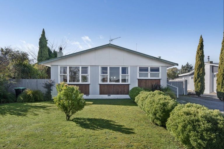 Photo of property in 21 Seddon Street, Carterton, 5713