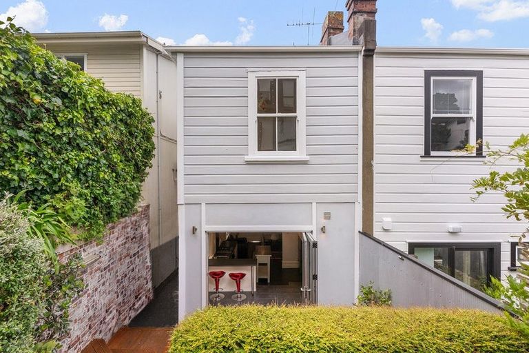 Photo of property in 26 Owen Street, Newtown, Wellington, 6021