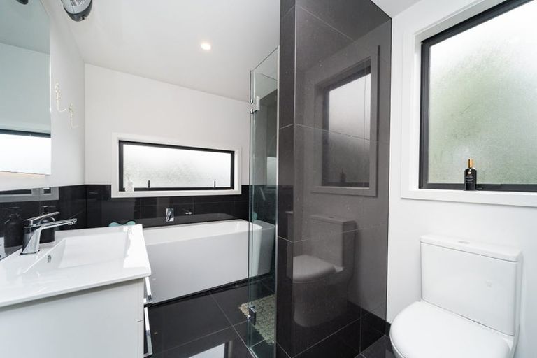 Photo of property in 423b Featherston Street, Palmerston North, 4414