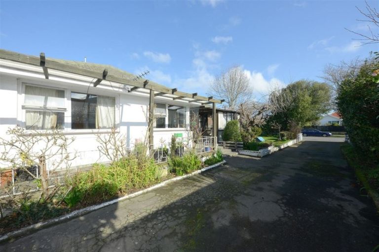 Photo of property in 22 Hounslow Street, Ilam, Christchurch, 8041