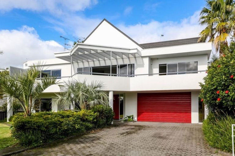 Photo of property in 55 Calvert Road, Lynmouth, New Plymouth, 4310